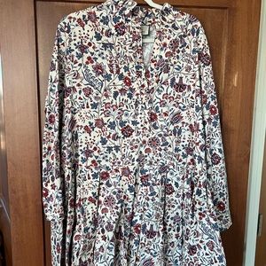 Tuckernuck floral pattern- never worn! Great quality! Very cute.